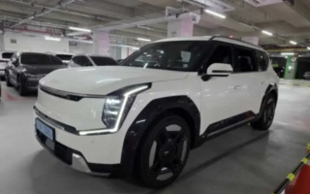 인천중고자동차시세표 EV9 롱레인지 4WD 매물 사진 9 - 2024/01 31,216km